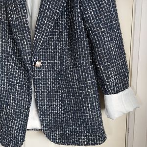 NWOT Tweed-like tailored jacket with pearl boucle and large pockets